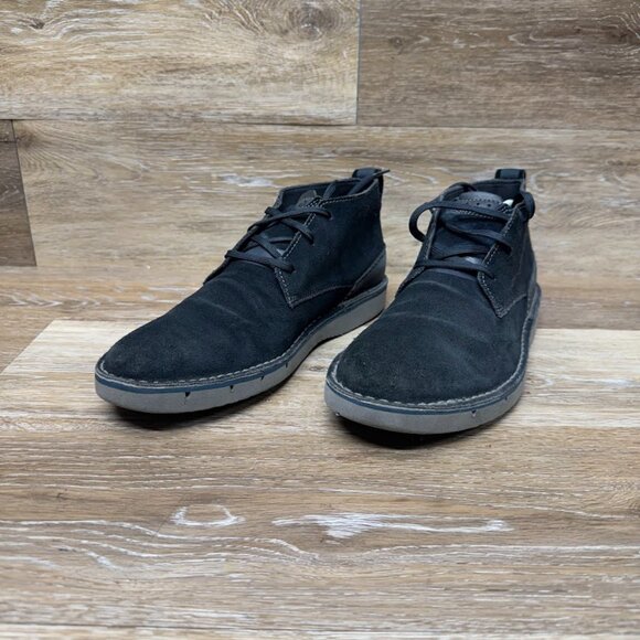 Clarks Capler Black Suede Mid Chukka Boots Men's Size 9 - Picture 1 of 7